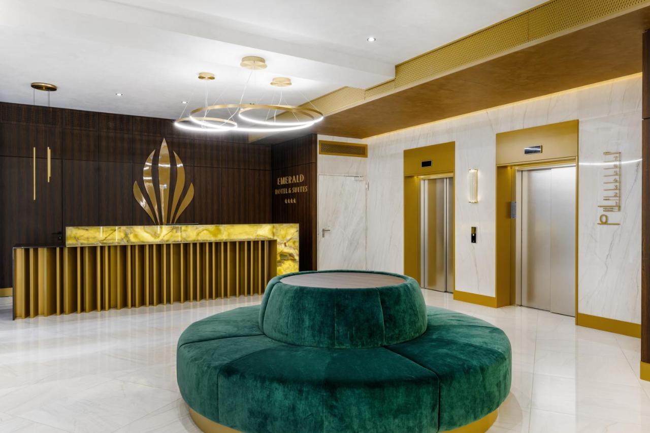 Emerald Downtown Luxury Suites With Hotel Services Budapest Bagian luar foto